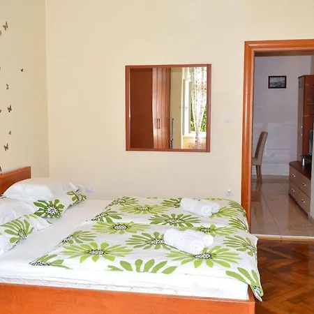 Quiet Haven*** Center: Cozy & Spacious, King Xl Bed, Pomerio 23 *