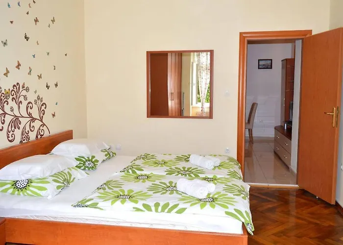 Quiet Haven*** Center: Cozy & Spacious, King Xl Bed, Pomerio 23 *