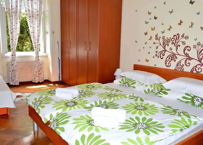 Quiet Haven*** Center: Cozy&spacious, King Xl Bed, Pomerio 23 Appartement *